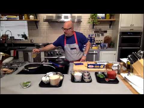 #RRCOOKINGCAMP | CLASSIC CHICKEN PARM & PASTA WITH ANDREW ZIMMERN