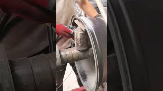 the process of correcting bent vehicle rims #shorts #smartideas #technical
