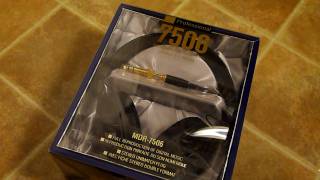 Genuine Sony MDR-7506 headphones unboxing screenshot 5
