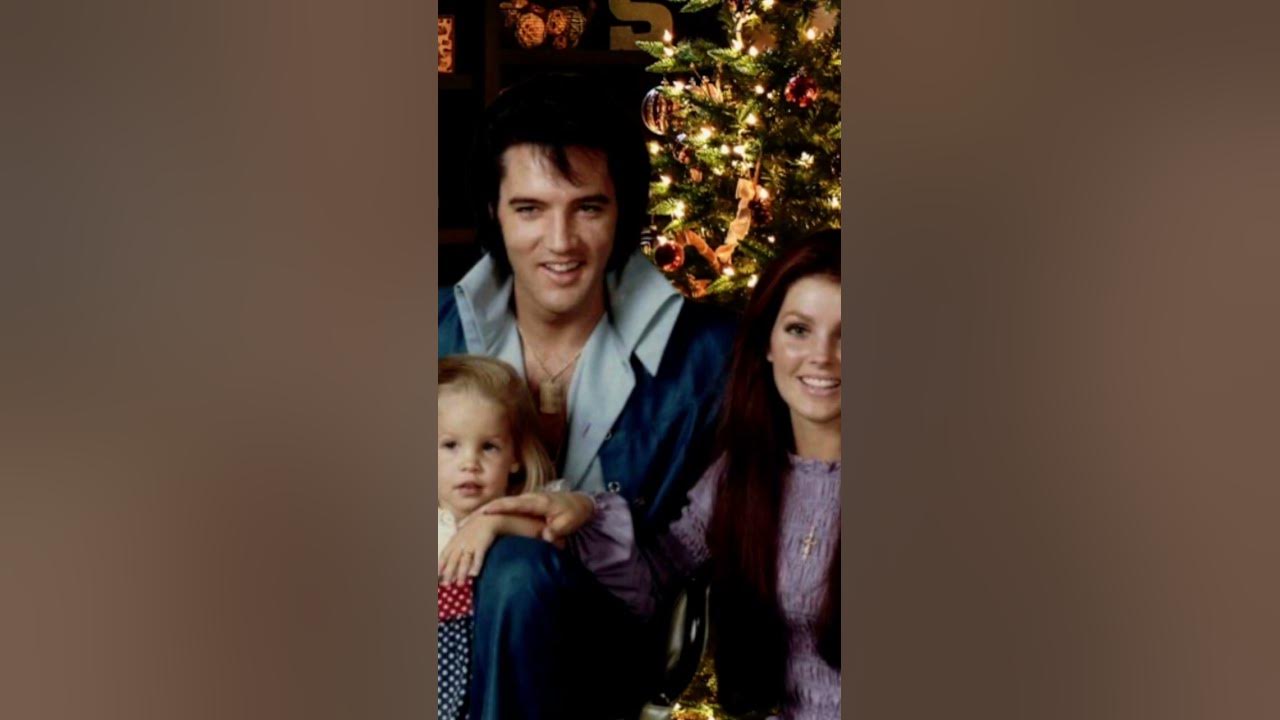 Elvis Presley 🎄🎄《Holly Leaves And Christmas Trees》
