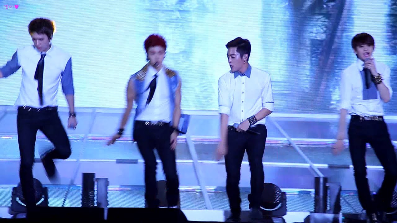[FANCAM][130812]속초음악대향연 쇼챔피언 BEAST 비스트 - 'Shadow (그림자)'