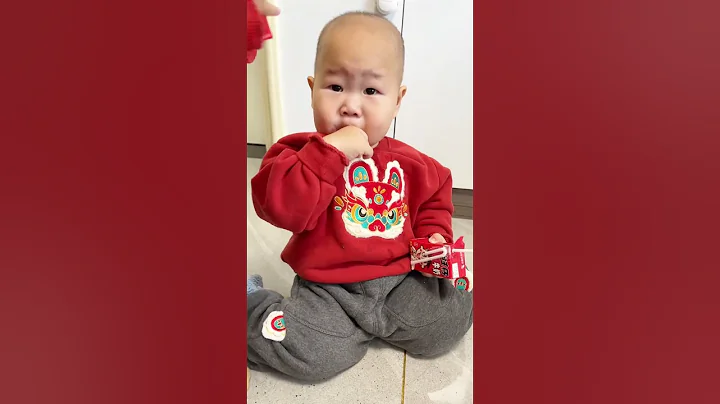 The Younger Brother Can Use A Straw, But The Twin Brother Can't #baby #funny #cutebaby #viral #twins - DayDayNews
