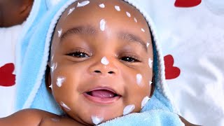 All clean and fresh 🛁 now let’s get Baby K dressed and ready for the day 😍