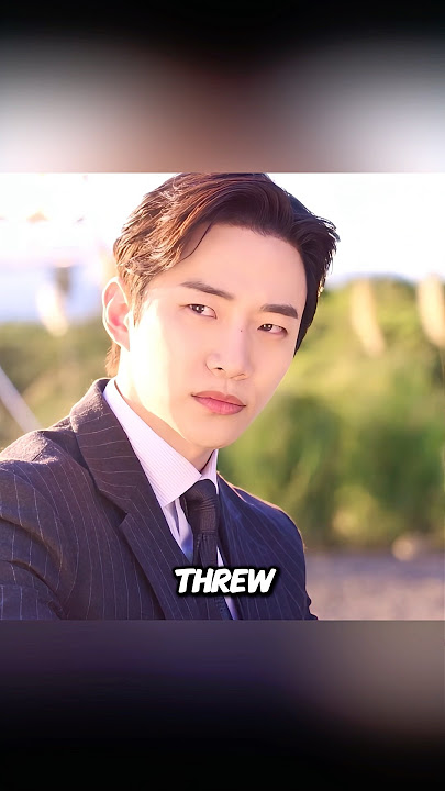 As soon as the female host turned on the live broadcast, the president got up and left...