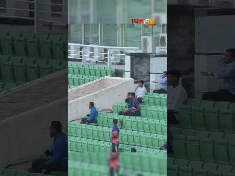 ছক্কা হাঁকিয়ে সাব্বির রহমান বল পাঠালেন গ্যালারিতে!