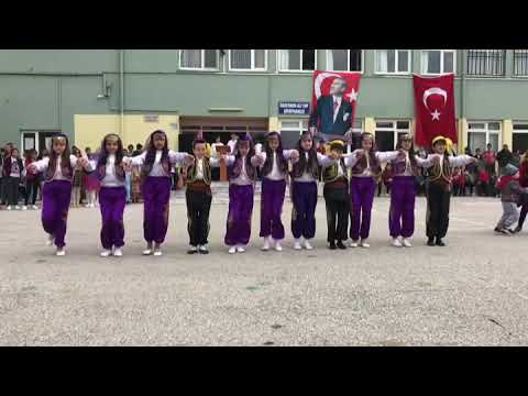 Dr Sadık Ahmet ort. 23 nisan 5/b horon gösterisi