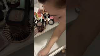 CLEAN WITH ME | Everyday Makeup Vanity