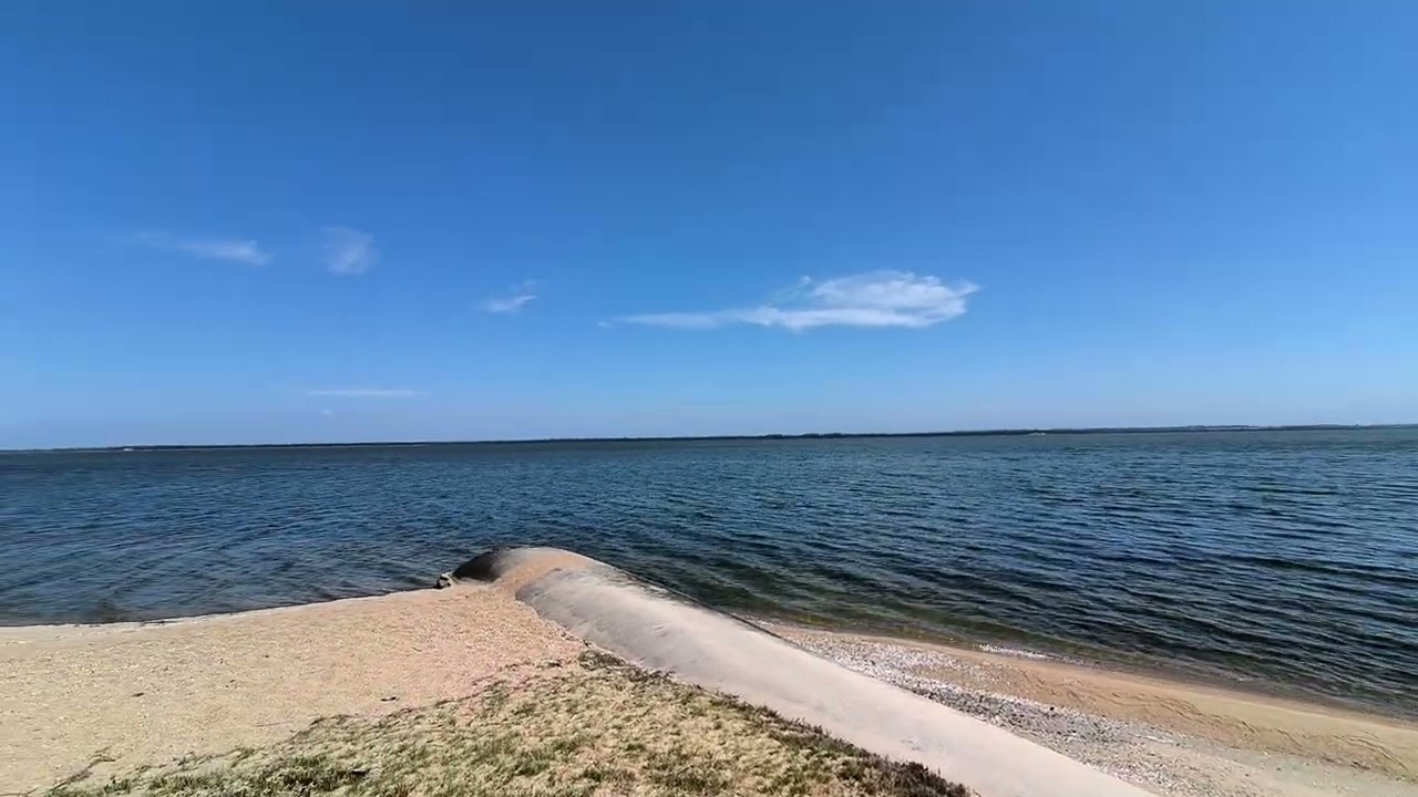 Looking at Seagull drive Loch Sport Victoria Australias Lake Victoria 