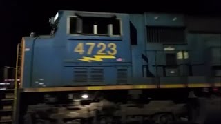 [CSXT]4723 EMD SD70MAC  & 3319 GE ET44AH Pulling Hard Leads Q031-10 Long Train Through Fay NC SB