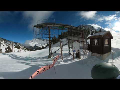 360 VR Oculus : chasing for icing sugar powder snow inFrench Alps