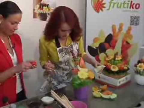 Video: Jak Udělat Kytici Ovoce