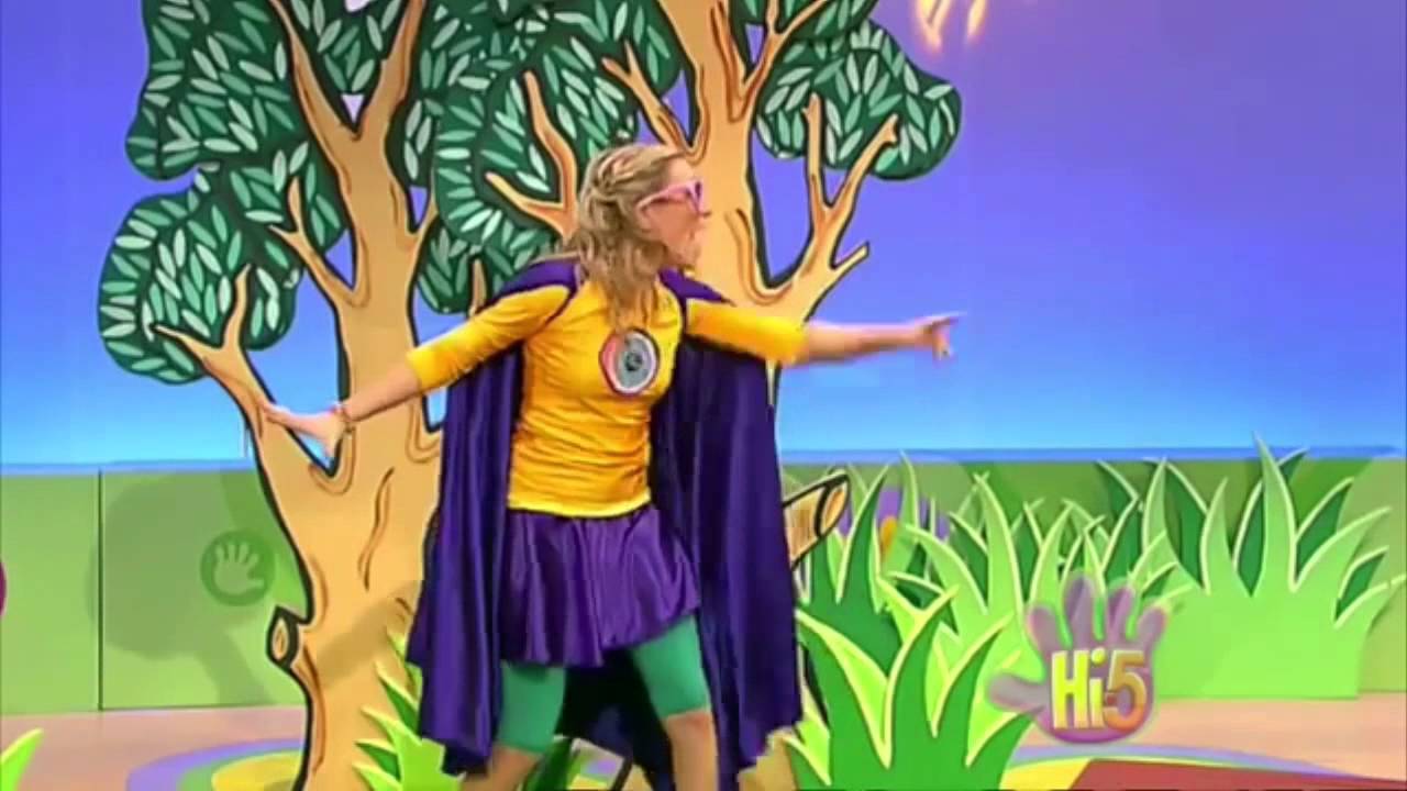 Una Historia de Superheroes hi-5 javier ramirez