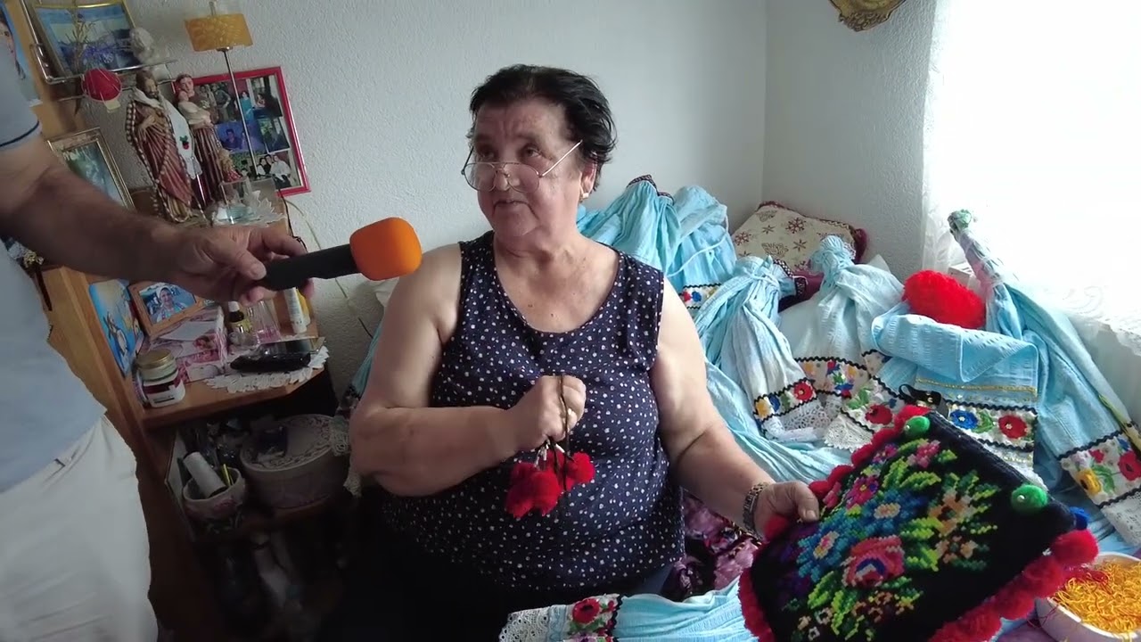 Za izradu narodnih nošnji treba imati ljubavi i živaca, ja imam hvala Bogu.