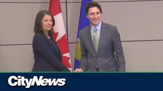 Alberta Premier Smith meets Prime Minister Trudeau; awkward handshake ensues