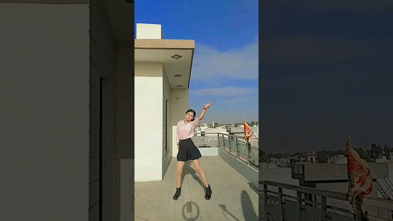 HALLA💖 dance cover by Vikita