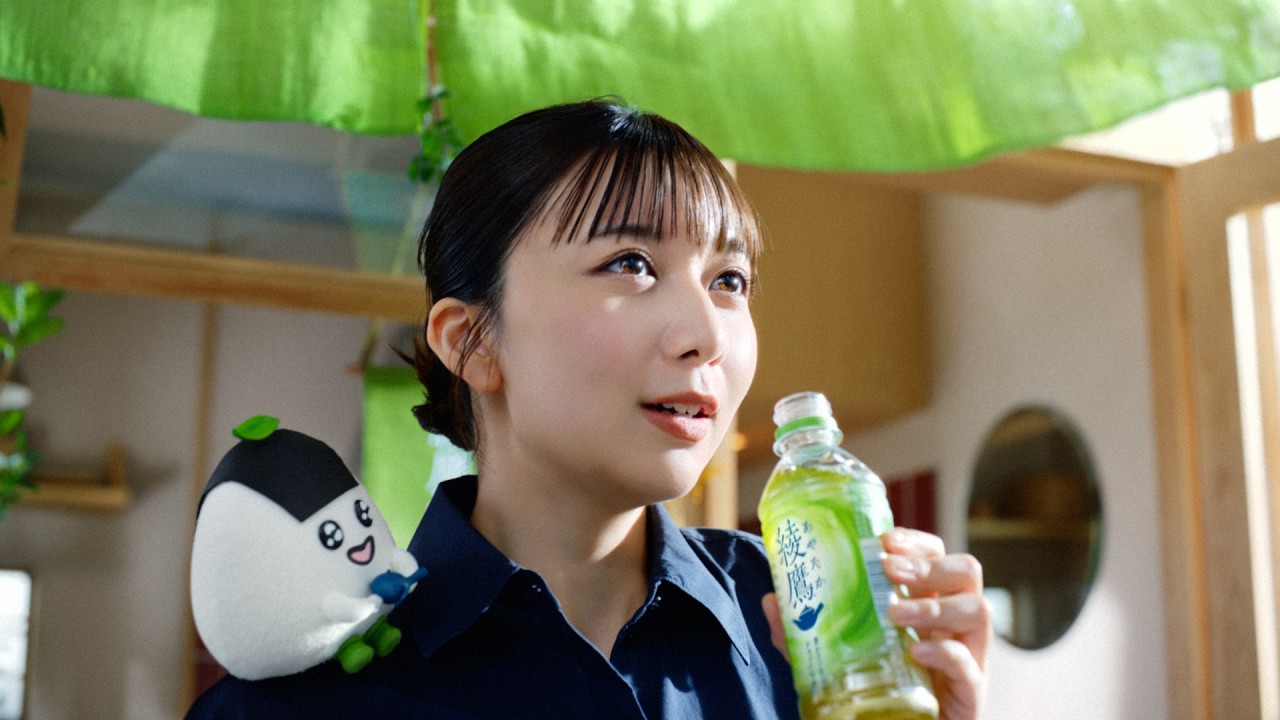 【綾鷹】 おにぎり食堂 綾鷹屋 上白石 萌歌 TVCM「あや茶丸鮭バターおにぎり」篇 改訂15秒 AYATAKA TVCF