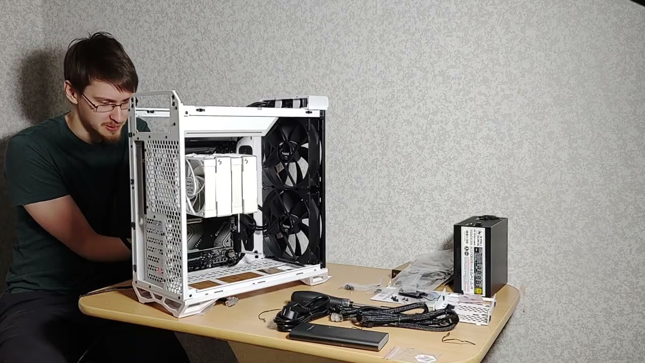 自作ゲーミングPC_RTX3080_i5-13600K_32GRAM_500GB 扱お 