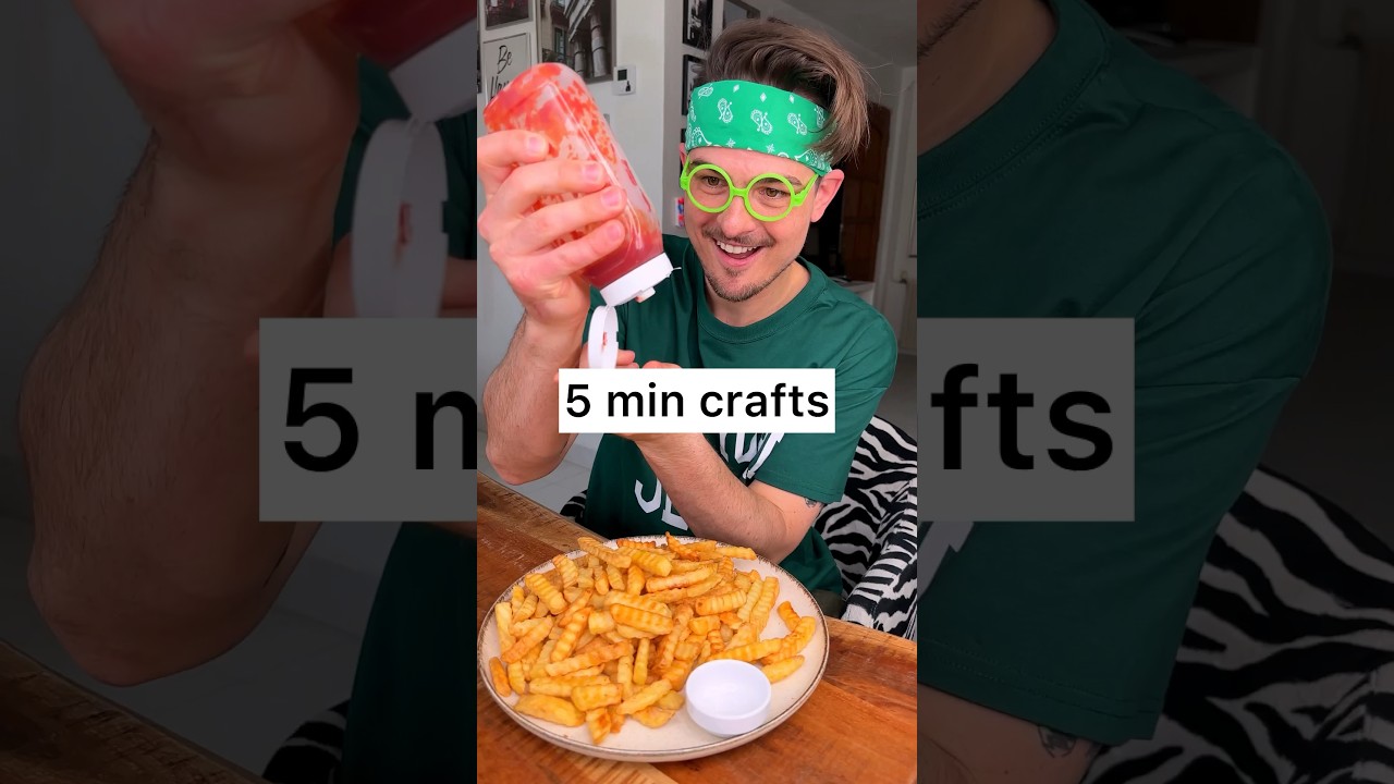 Are 5min crafts more complicated? Or is it better to pour SAUCE in Centrifugal way?😁🍟CHEFKOUDY