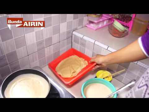 cara-membuat-dadar-gulung-pisang-coklat-resep-jajanan-indonesia-recipes-cooking