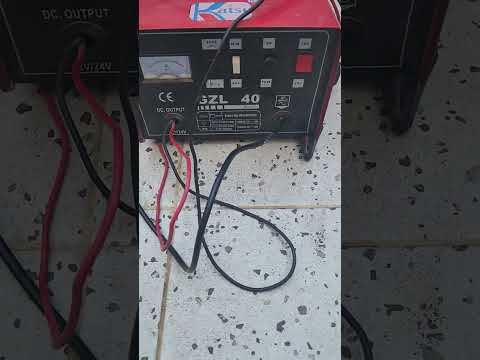 شاحن بطاريه السياره ٤٠ امبير جديده للتواصل واتس فقط 0537770078 قيمتها ٣٠٠ ريال