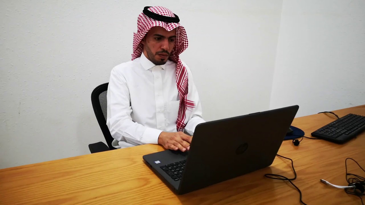 تقرير حفل تدشين المدرسة الذكية بثانوية الإمام البزار بمحافظة عقلة الصقور