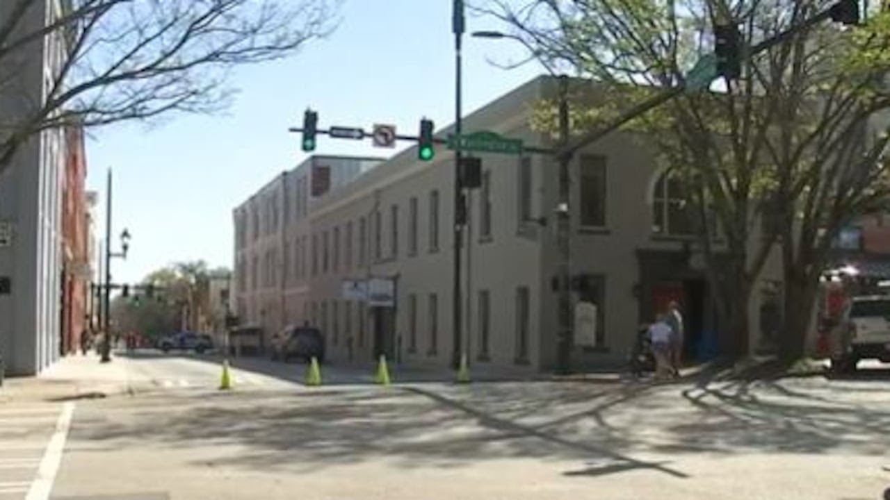 Second victim dies in downtown Athens shooting, police say - YouTube