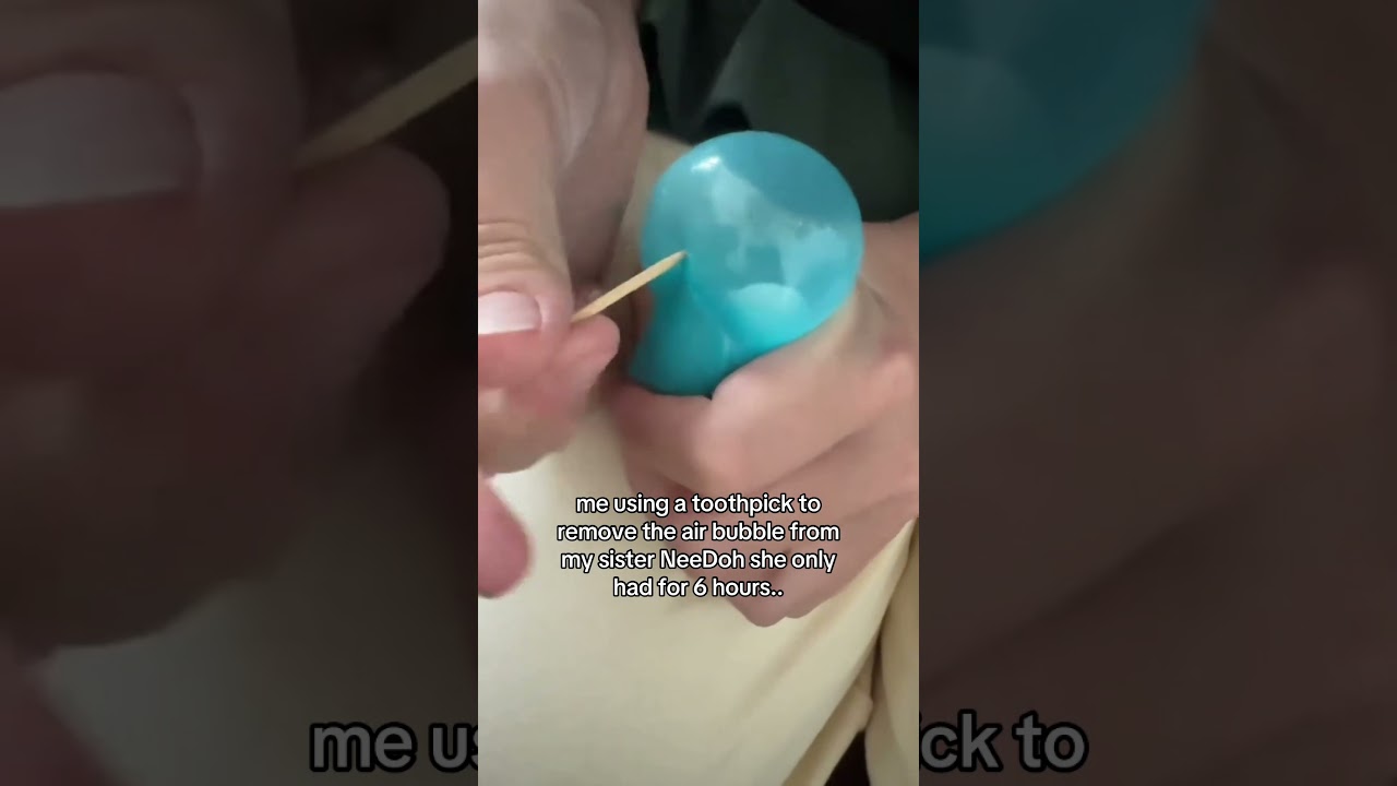 在 YouTube 上观看 me using a toothpick to remove the air bubble from my sister NeeDoh she only had for 6 hours 在 YouTube 上观看 me using a toothpick to remove the air bubble from my sister NeeDoh she only had for 6 hours