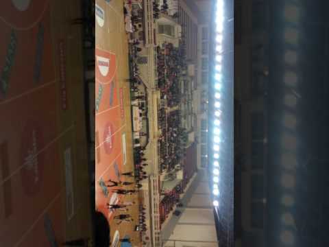 العالم يبغيك يالحمرا 