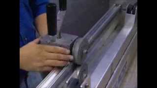 Changing Clipper® Roller Lacer® Guide Blocks (Serial Numbers 3,500 - 49,999)