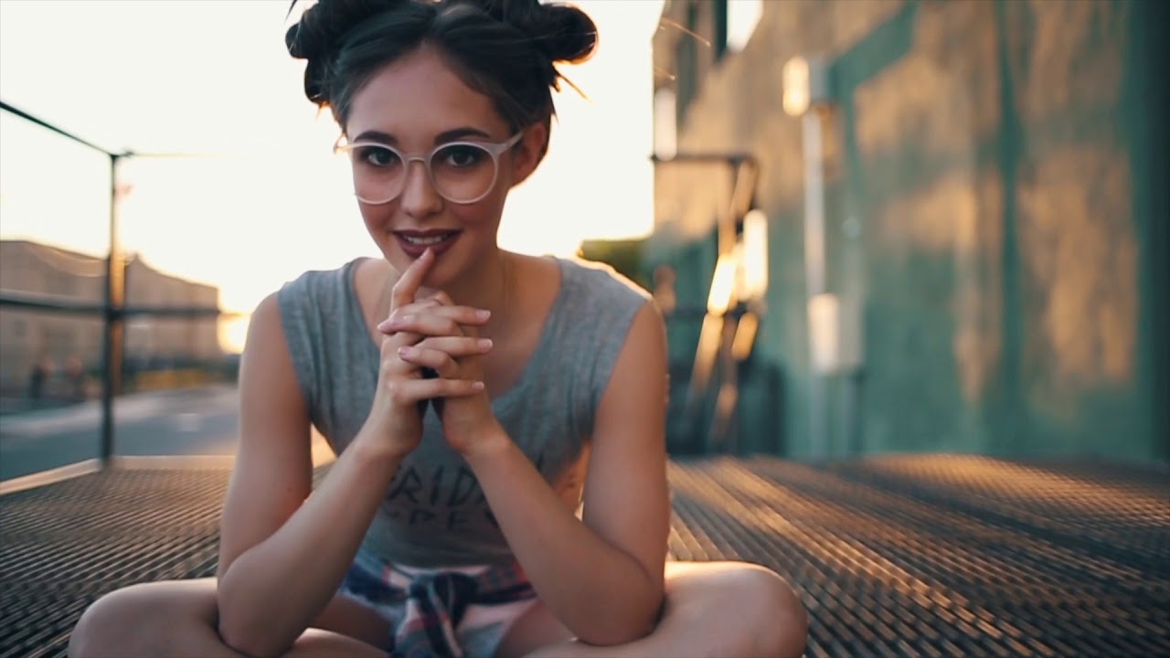 girls-galleries-julie-docherty-hot-wicker-man