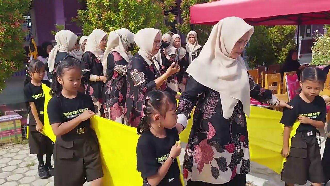 PARADE BENDERA NUSANTARA ACARA PENAMATAN & PERPISAHAN PESERTA DIDIK KELAS 6 | KAMIS, 20 JUNI 2024