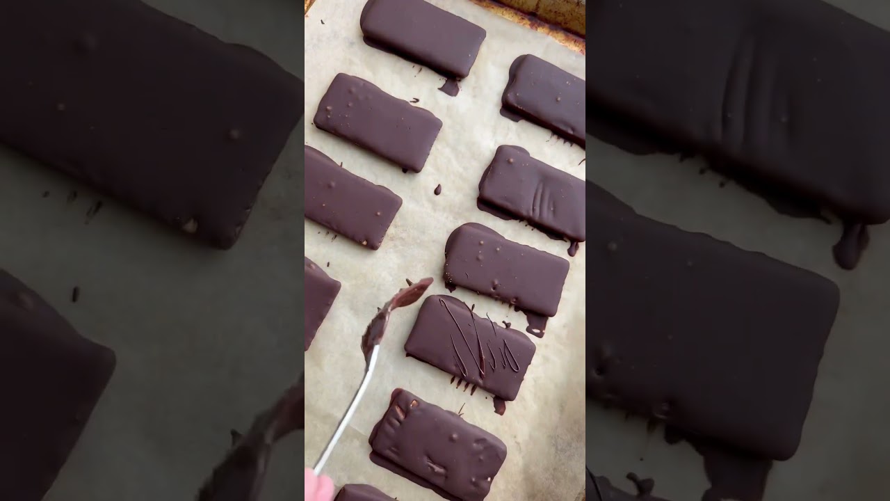 Chocolate Covered Graham Crackers - Just 3 Ingredients!