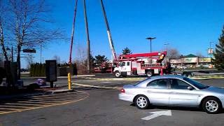 Taking McDonalds 1000 foot sign down.3gp @RaymondDay