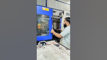 molding machine operator