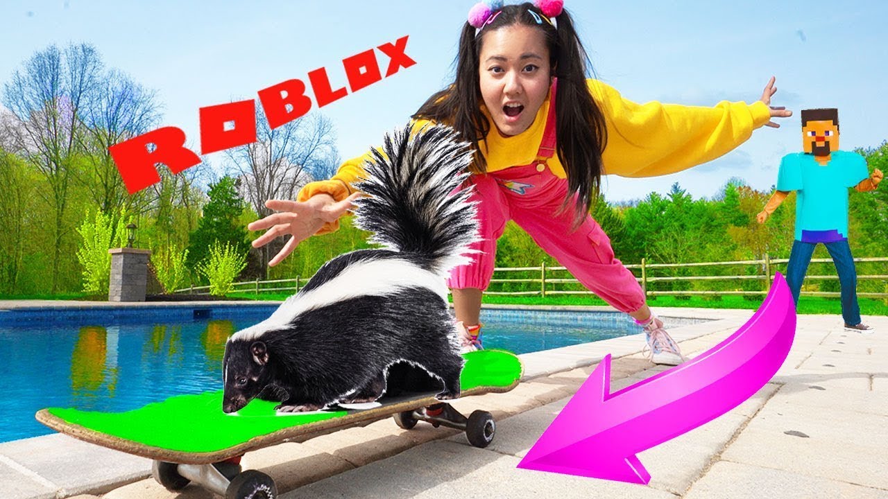 Ellie's Roblox Adopt Me Cat vs Jimmy's Skunk | Ellie Sparkles | WildBrain Learn at Home
