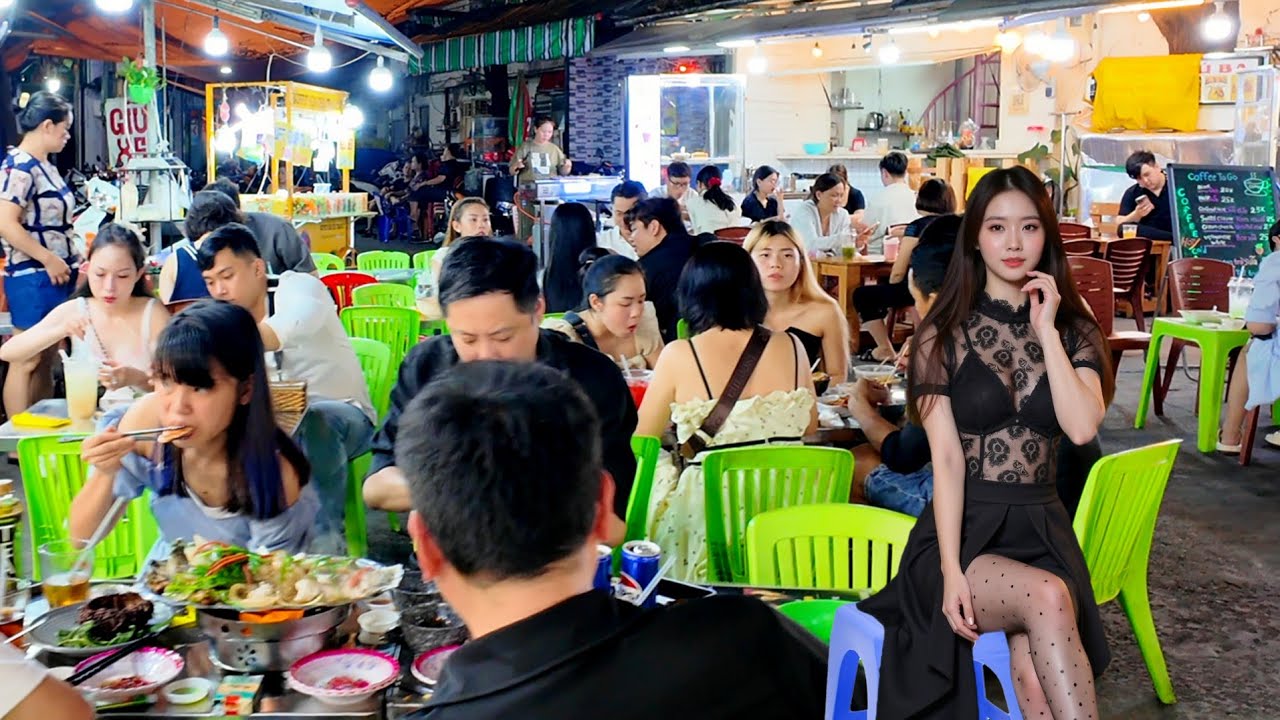 THIÊN ĐƯỜNG ĂN CHƠI NÁO NHIỆT VỀ ĐÊM Ở SÀI GÒN ĐÔNG NGHẸT | DISCOVER HO CHI MINH CITY FOOD STREET