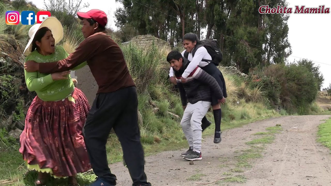 -HACÍ TERMINÓ ESTA COLEGIALA POR ENGREIDA -Cholita Mamila