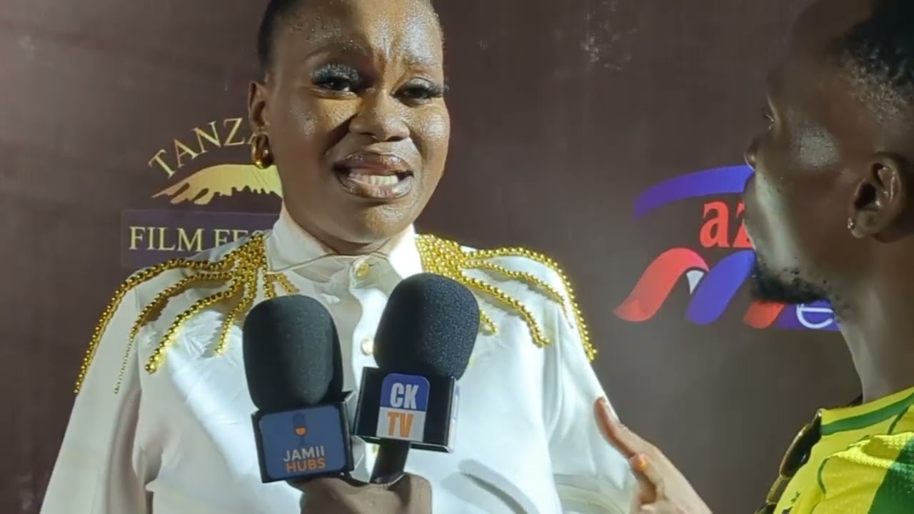 Chioma kwenye usiku wa tuzo za FILAMU afurahia jinsi washindi walio pewa TUZO ASEMA walistahili