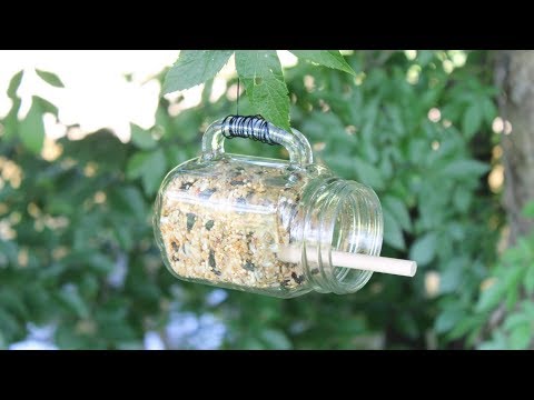 diy-mason-jar-bird-feeder