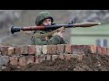 Стрельбы морпехов КФЛ из гранатометов РПГ-7 и АК-74 на учениях на полигоне Аданак в Дагестане