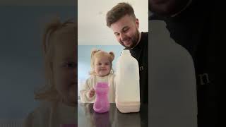 Download Lagu Arabella pours her own drink #shorts MP3