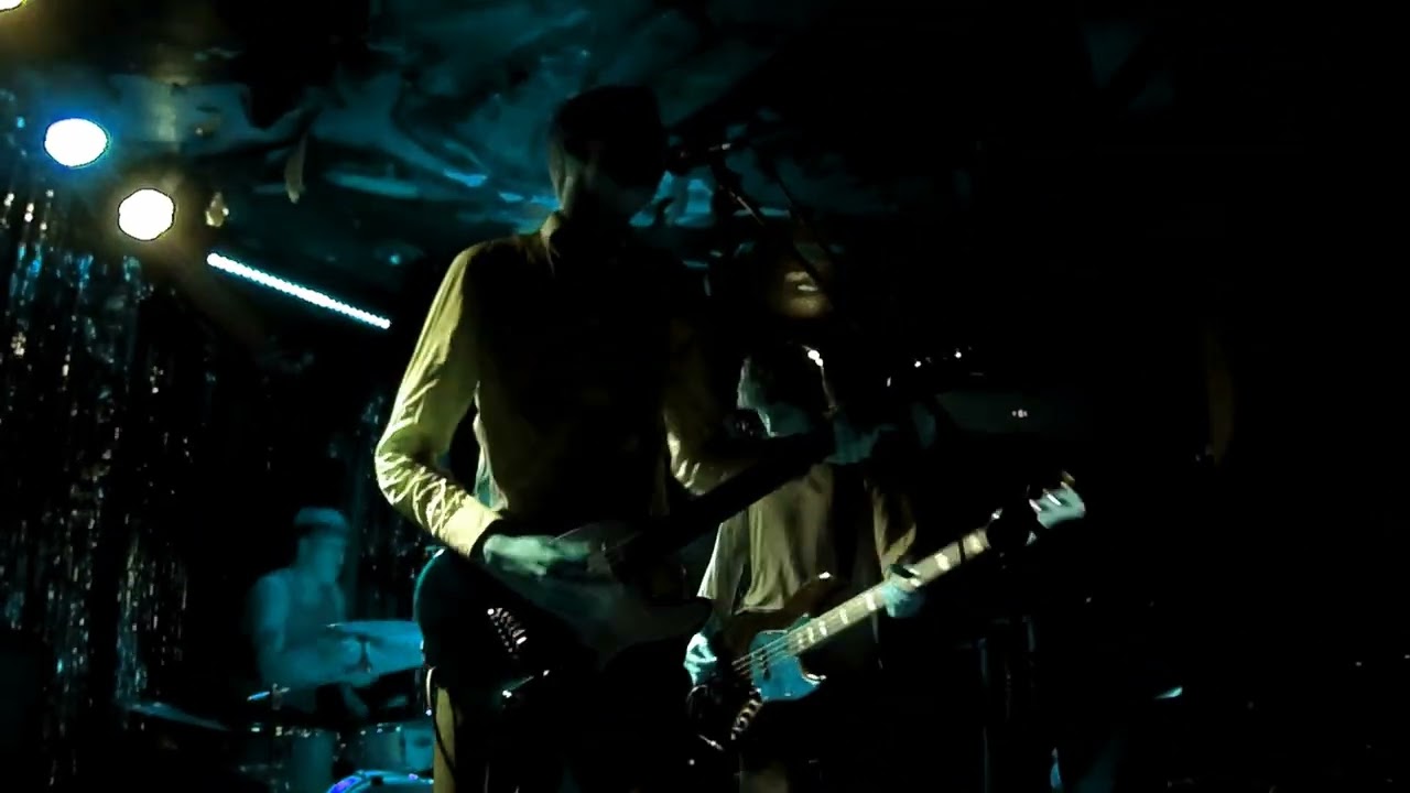 Guarda Uncle Junior - Blind - Live @ Windmill, Brixton, London 09/10/2025 (8 of 10) su YouTube Guarda Uncle Junior - Blind - Live @ Windmill, Brixton, London 09/10/2025 (8 of 10) su YouTube