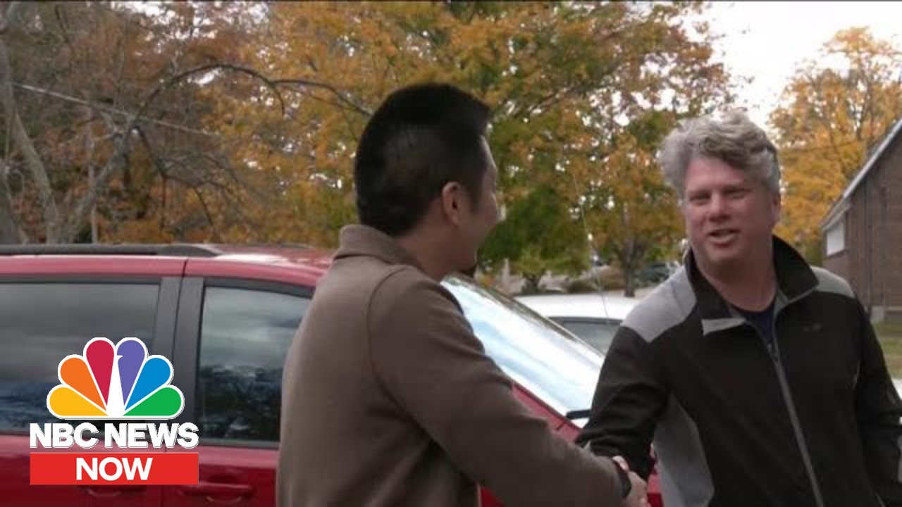 Knock, Knock: Here’s How Some 2020 Dems Are Gaining Momentum | NBC News Now