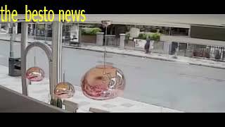 Shocking moment double-decker bus crashes into London shop _