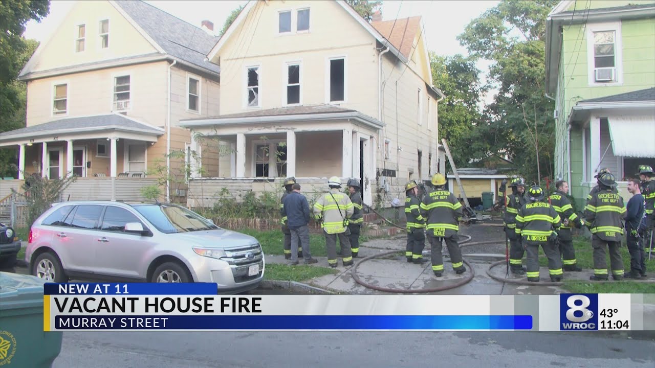 Fire crews battle vacant house fire on Murray Street - YouTube