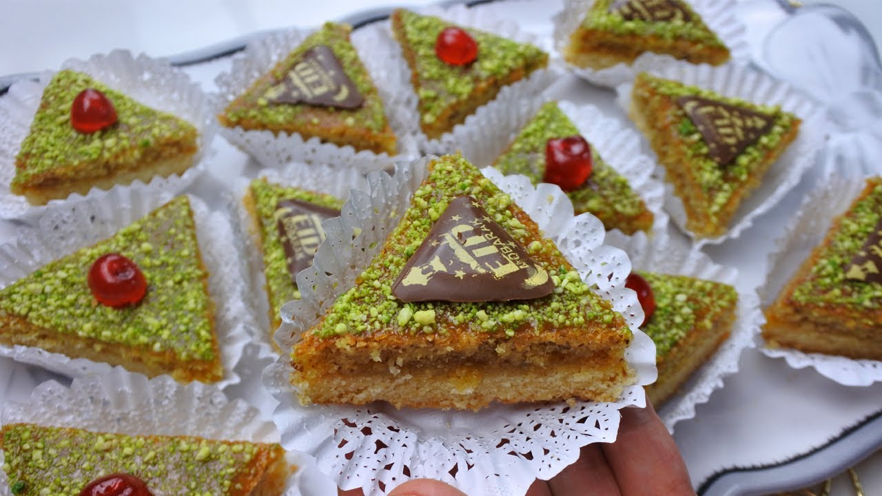 حلوة السنيوة بطريقة جديدة بذوق مميز سهلة وسريعة بمقادير قليلة تخرجلك كمية كبيرة خاصة لحفلات اولادكم