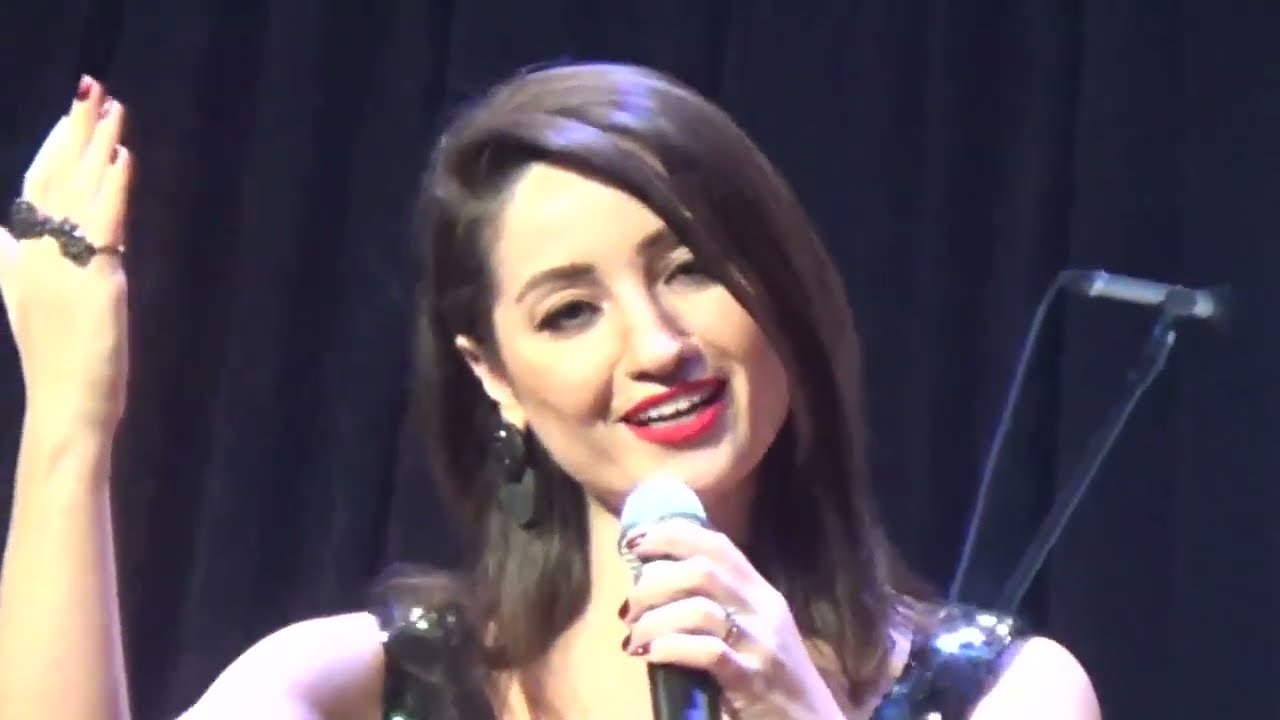 Mine Geçili Dertliyim ruhuma hicranımı sardım da yine (Üzgünüm Leyla)