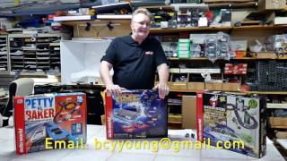 AUTO WORLD SRS297 BACK TO THE FUTURE SLOT RACE SET