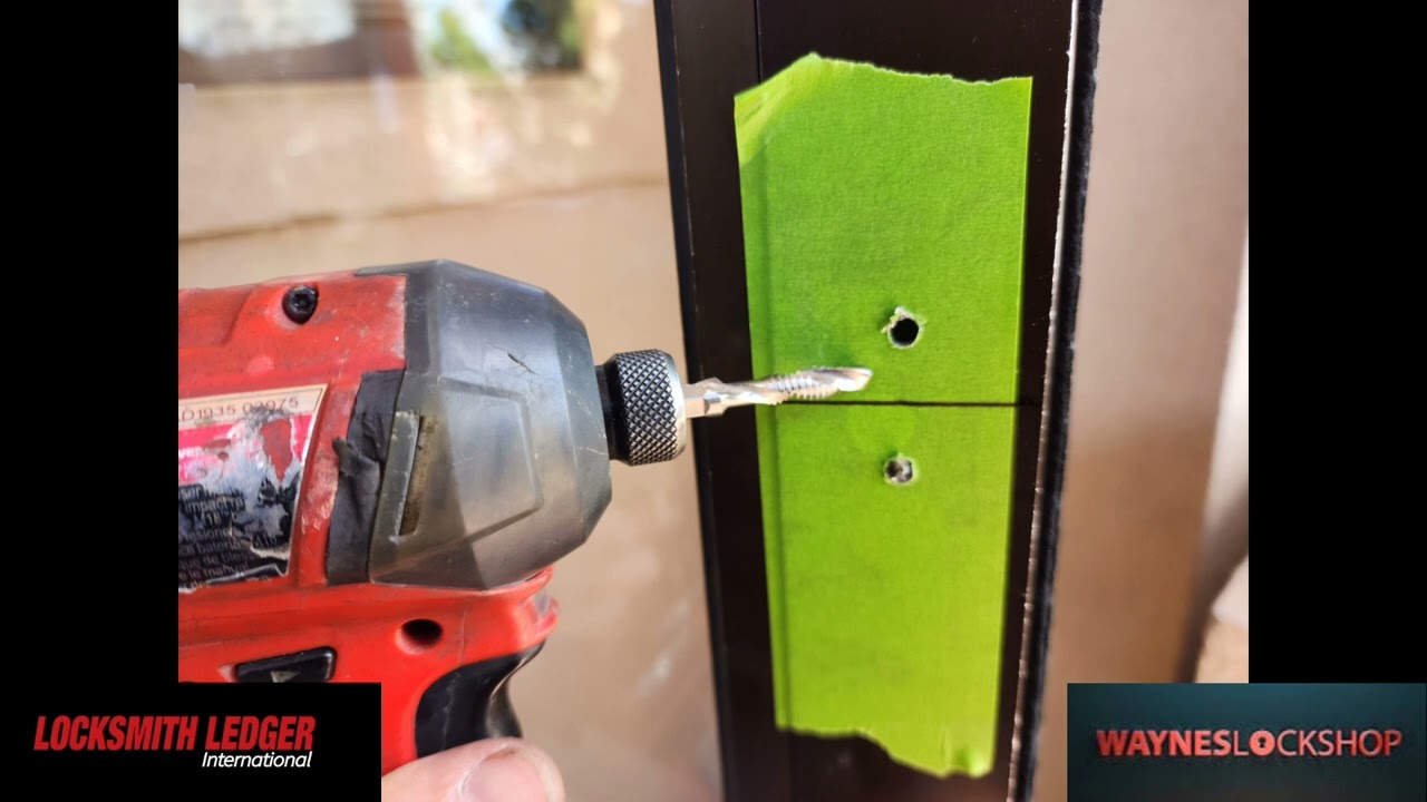 Установка системы магнитного замка Locknetics для двухдверных дверей с электронным доступом на вх...