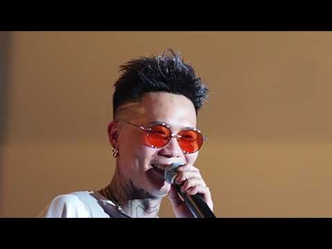 20190706【Xiao】台大綜合體育館 凡人巡迴演唱會-TALKING之秉治答應請大家吃滷肉飯